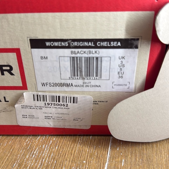 Hunter Chelsea Rain boot - Picture 2 of 4